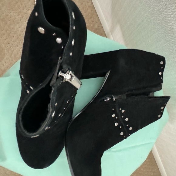 SAM EDELMAN Women’s Chandler Black Suede Studded Block Heel Almond Toe Boots-8.5 - Picture 6 of 13
